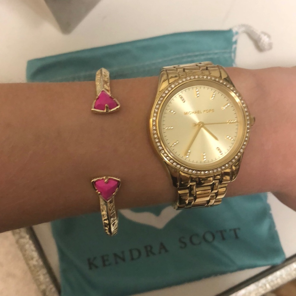 Gold and pink Kendra Scott Bracelet! 💎
